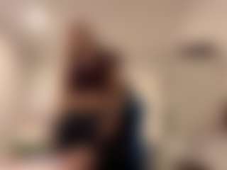 AdrienneHafenbrack's Live Sex Cam Show