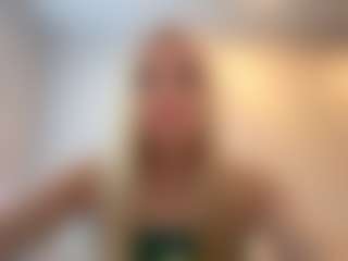 Live cam show with AdrienneHafenbrack - Foot Fetish on UwU Esports