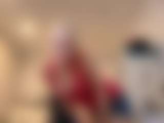 Live cam show with AdrienneHafenbrack - MILF Teen (18+) on CamwithHer