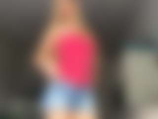 AdrienneHafenbrack's Live Sex Cam Show