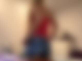 Live cam show with AdrienneHafenbrack - MILF Teen (18+) on Dare Cams