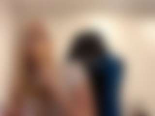 AdrienneHafenbrack MILF webcam performer live streaming