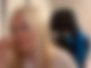 AdrienneHafenbrack's Live Sex Cam Show