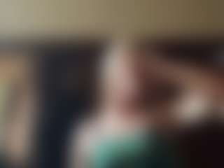 Live cam show with AdrienneHafenbrack - Athletic Blowjob on nudelive.tv