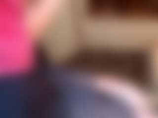 AdrienneHafenbrack's Live Sex Cam Show