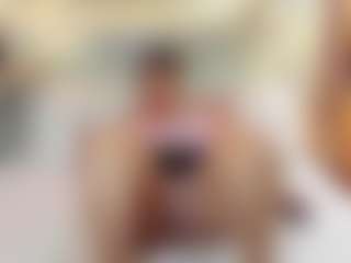 Live cam show with AmberMilers - Ass Clapping on WildCum