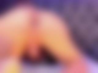 Live cam show with AngeliCute - Brown Eyes on Mixed Magazine Live
