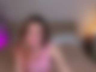 Live cam show with Ari - Spank on Mixed Magazine Live