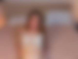 Live cam show with Ari - Slender on Mixed Magazine Live