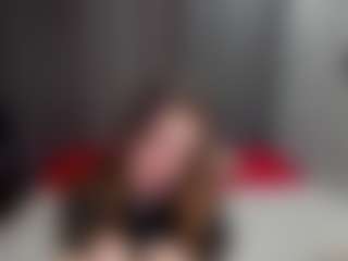 Live cam show with Ari - Beauty on xDating