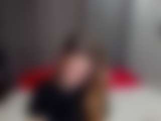 Live cam show with Ari - Spanks on SmokeAndPoke