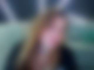 Live cam show with Ari - Slender on wildcum.com