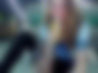 Live cam show with Ari - Body Massage on crypto-cams