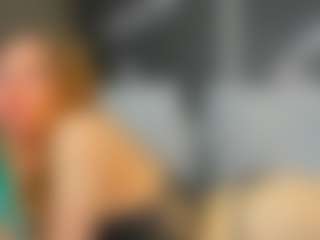 Live cam show with Ari - Striptease on madthumbs