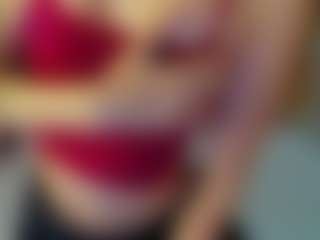 Live cam show with Ari - Ahegao on SinfulBabes