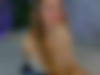 Live cam show with Ari - Longhair on thefappeningchat.com