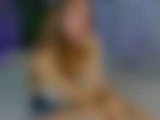 Live cam show with Ari - Doggy on thefappeningchat.com