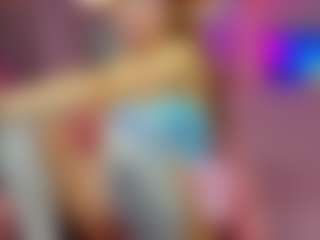 Live cam show with Ari - Doggy on StripNow