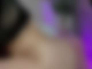 Astrid-Velle's Live Sex Cam Show