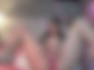 Astrid-Velle's Live Sex Cam Show