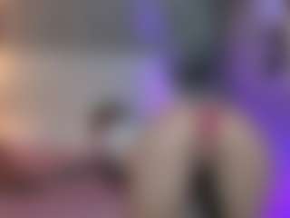 Astrid-Velle's Live Sex Cam Show
