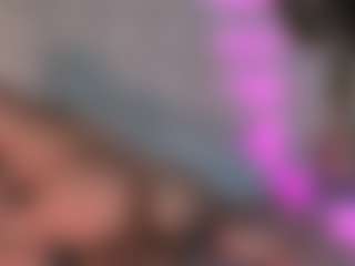 Live cam show with Astrid-Velle - Gagging on Adult Interactions