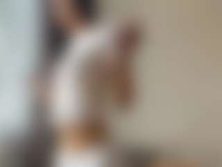 Live cam show with BertaMoschetto - Moaning on Dare Cams