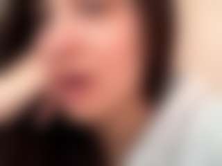 Live cam show with BertaMoschetto - Moaning on fapnchat