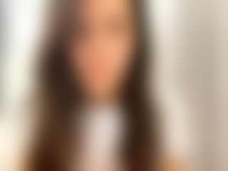 Live cam show with BertaMoschetto - Moaning on Camsoda