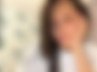 Live cam show with BertaMoschetto - Moaning on CamwithHer