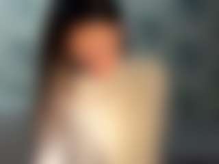 Live cam show with BertaMoschetto - Blue Eyes on https://playwithruby.com