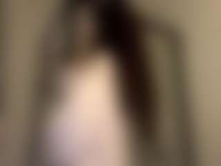 Live cam show with BertaMoschetto - Facial Piercings on Camsoda