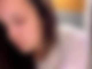 Live cam show with BertaMoschetto - Skinny on xDating