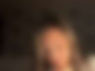 Live cam show with BertaMoschetto - Ride Torso on Milfs Live