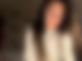 Live cam show with BertaMoschetto - Striptease on SinfulBabes