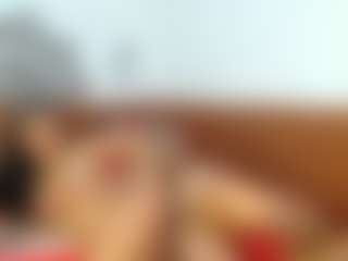EmilyCute's Live Sex Cam Show