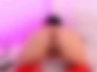 Live cam show with i-am-andrea - Camel Toe on livesuperchat.net