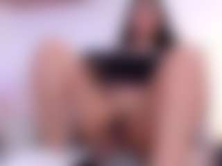 Live cam show with i-am-andrea - Nipple Piercings on CamClone