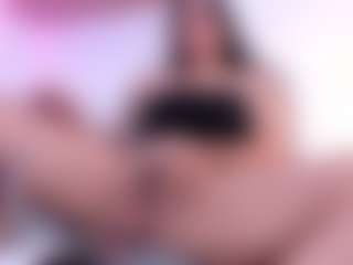 Live cam show with i-am-andrea - Nipple Piercings on AdultVida.com