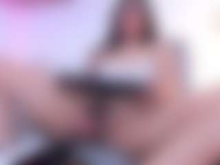 Live cam show with i-am-andrea - Ass Clapping on Hubzter Live