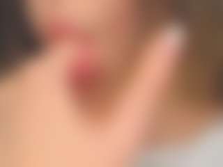 Live cam show with LaurenaCange - Skinny on SinfulBabes