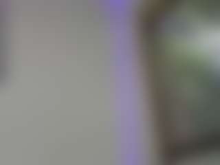 Live cam show with Layla-Noor - Wet on Uber Horny