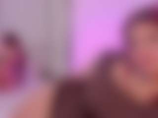 lia-chips's Live Sex Cam Show