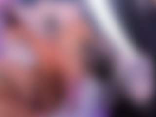 lia-chips's Live Sex Cam Show