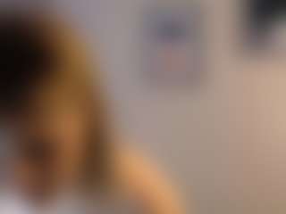 Live cam show with Mary-Crawford - Blue Eyes on Streamer API