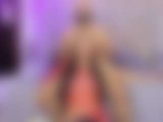 Live cam show with Ninarose553 - Orgasm on Camsoda