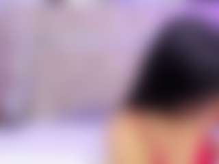 Live cam show with Ninarose553 - Smoking on Camsoda