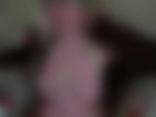 Live cam show with Oshawat - Hairy Pussy Teen (18+) on AdultVida.com