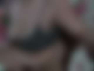 Live cam show with Oshawat - Findomme on StripNow