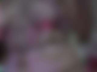 Live cam show with Oshawat - New Teen (18+) on livesuperchat.net